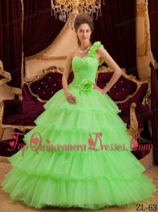 Green A-line / Princess One Shoulder Floor-length Ruffles Quinceanera Dress