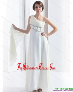 2015 New Style One Shoulder White Gorgeous Dama Dress with Watteau Train and Beading