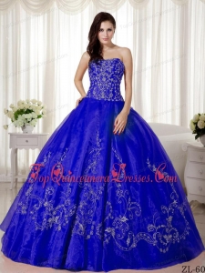 Ball Gown Sweetheart Floor-length Organza Beading and Embroidery Quinceanera Dress