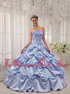 Lilac Ball Gown Strapless Floor-length Taffeta Appliques Fashionable Quinceanera Dress