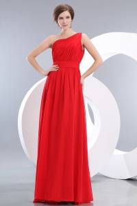 Red One Shoulder Chiffon Ruch Dama Dresses for Quinceanera