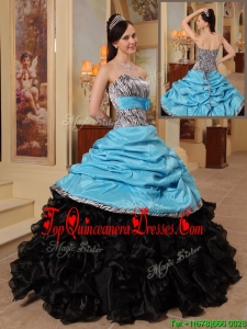 2016 Luxurious Strapless Quinceanera Gowns with Ruffles and Pick Ups