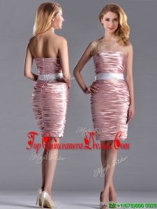 Lovely Column Peach Dama Dress with Ruching and White Belt