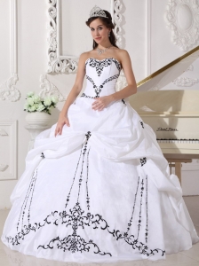 White Quinceanera Dress Decorated By Black Embellishments