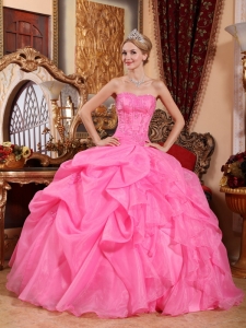 2014 Rose Pink Quinceanera Dress With Appliques