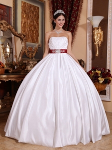 White Quinceanera Dress Strapless Taffeta Sashes Ribbons