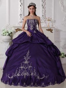 Purple Embroidery Ball Gown Quinceanera Dress Strapless