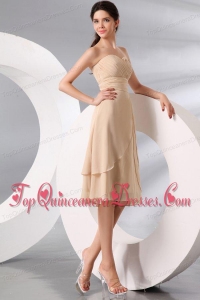 Champagne Sweetheart Knee-length Chiffon Dama Dresses with Ruche