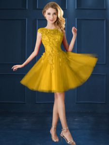 Noble A-line Dama Dress Gold Bateau Tulle Cap Sleeves Knee Length Lace Up