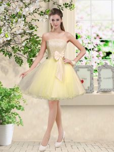 Noble Light Yellow Organza Lace Up Off The Shoulder Sleeveless Knee Length Quinceanera Court Dresses Lace and Belt