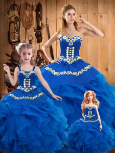 Sleeveless Floor Length Embroidery Lace Up Quinceanera Gowns with Blue