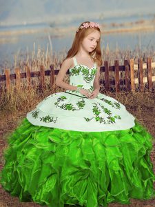 Exquisite Floor Length Little Girls Pageant Dress Wholesale Straps Sleeveless Lace Up