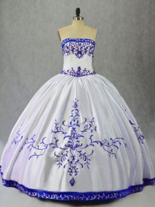 Hot Selling Blue And White Satin Lace Up Strapless Sleeveless Floor Length Sweet 16 Dresses Embroidery