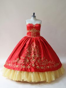 Red Lace Up Vestidos de Quinceanera Embroidery Sleeveless