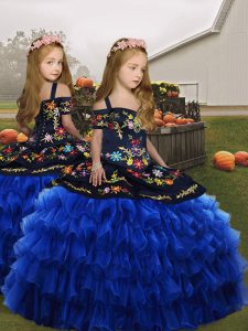 Dramatic Sleeveless Lace Up Floor Length Embroidery Little Girl Pageant Gowns