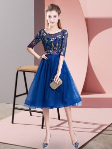 Royal Blue Half Sleeves Knee Length Embroidery Lace Up Dama Dress for Quinceanera