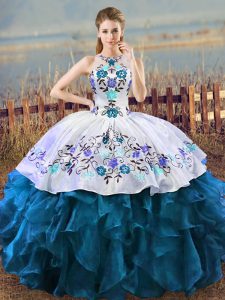 New Arrival Sleeveless Organza Floor Length Lace Up Quinceanera Gown in Blue And White with Embroidery