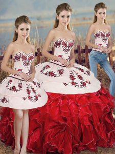 Sweetheart Sleeveless Quinceanera Dress Floor Length Embroidery and Ruffles and Bowknot White And Red Organza