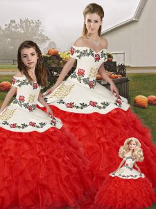 Sweet Off The Shoulder Sleeveless Ball Gown Prom Dress Floor Length Embroidery and Ruffles White And Red Organza