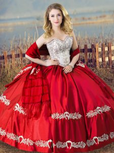 Sleeveless Floor Length Beading and Embroidery Lace Up Quinceanera Gown with Red