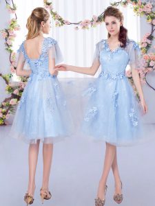 Elegant Short Sleeves Tulle Knee Length Lace Up Quinceanera Court Dresses in Light Blue with Appliques