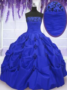 Designer Sleeveless Floor Length Embroidery and Pick Ups Lace Up Quinceanera Gowns with Royal Blue