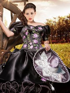 Hot Selling Organza and Taffeta Off The Shoulder Short Sleeves Lace Up Embroidery and Ruffles Quinceanera Gowns in Black