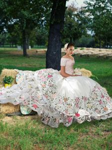 Fitting Off the Shoulder White Lace Up Vestidos de Quinceanera Beading and Embroidery and Ruffled Layers Short Sleeves Floor Length