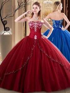 Simple Sleeveless Floor Length Embroidery Lace Up Quinceanera Gown with Wine Red