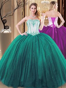 Sophisticated Sleeveless Lace Up Floor Length Embroidery Ball Gown Prom Dress